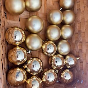 Elegant Gold Holiday Ornaments